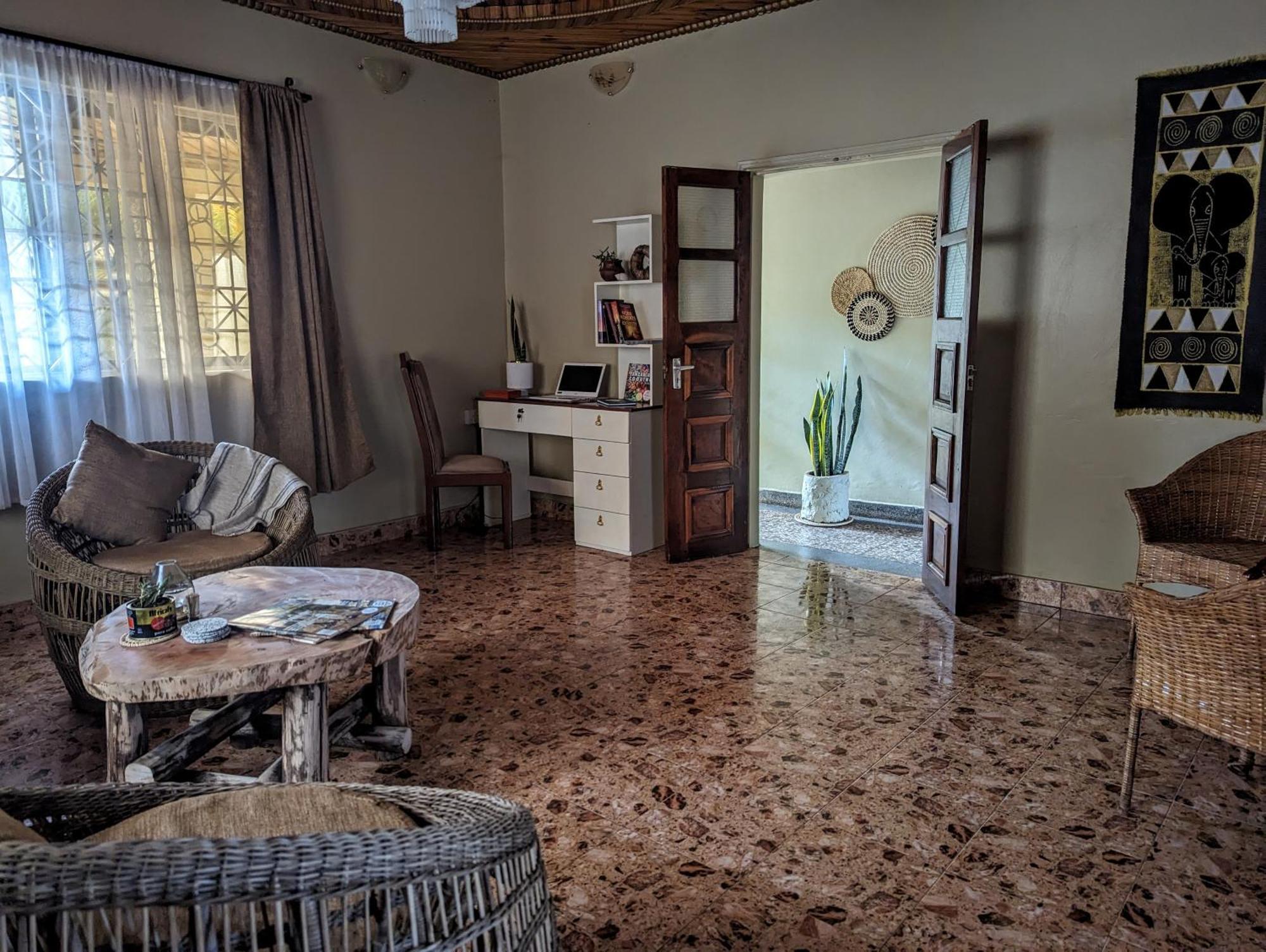 The Lion King Homestay Moshi Exterior foto